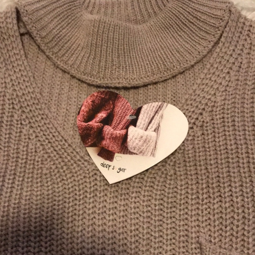 🔥Deep Sugar Distressed Choker sweater top🔥 - Picture 7 of 8